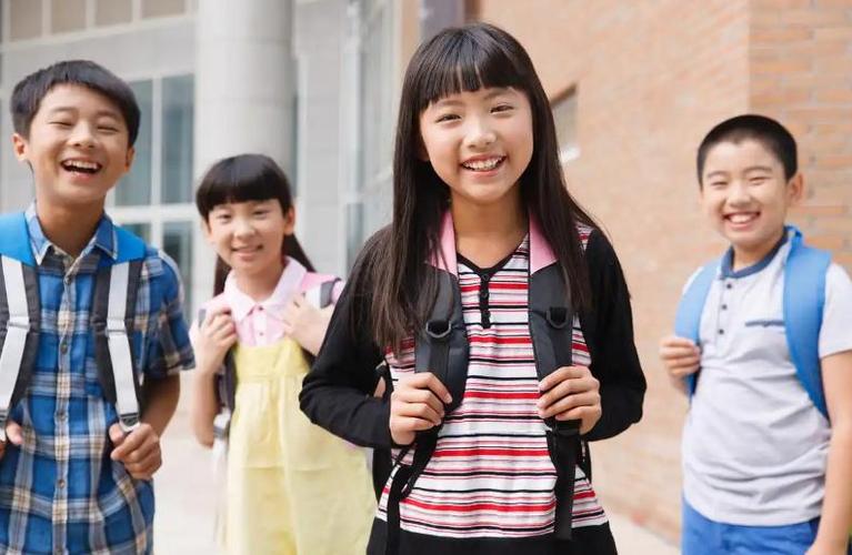 中小学校外托管服务有新变化,"周中课有改革",计划春节开学实行!